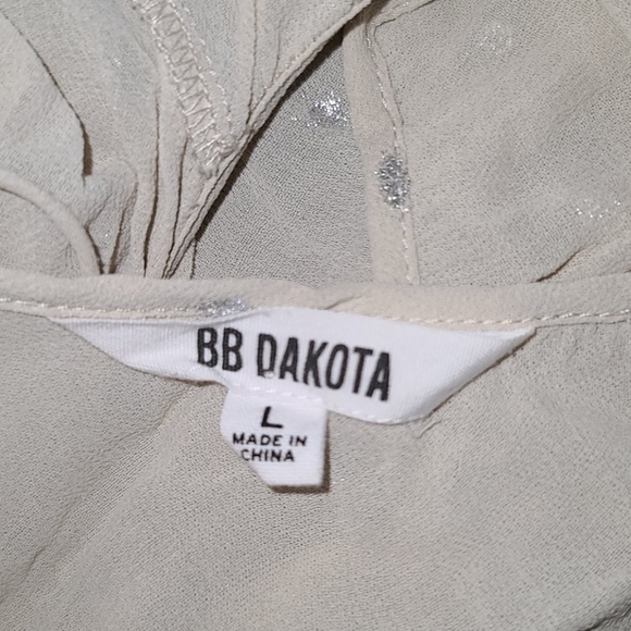 BB Dakota Halter Blouse Size Large Creme Silver - Picture 2 of 7